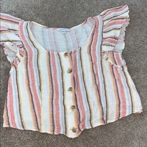 Super cute American Eagle top